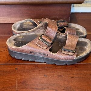 Mephisto Zonder Sandals in Tan